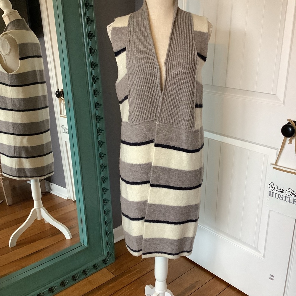 Anthropologie Neutral Toned Knit Vest